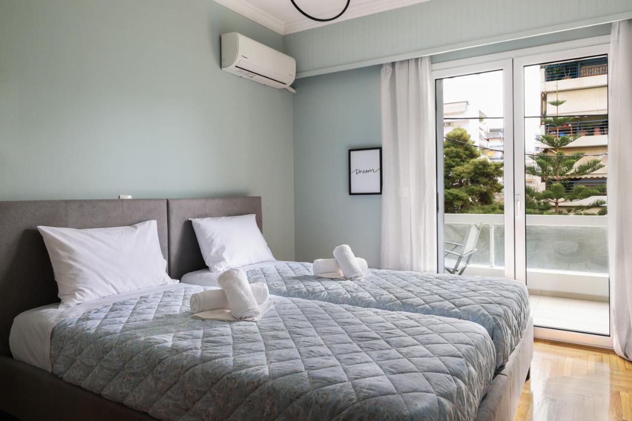 Comfort & Relax Apartment In Athens Riviera Exteriör bild