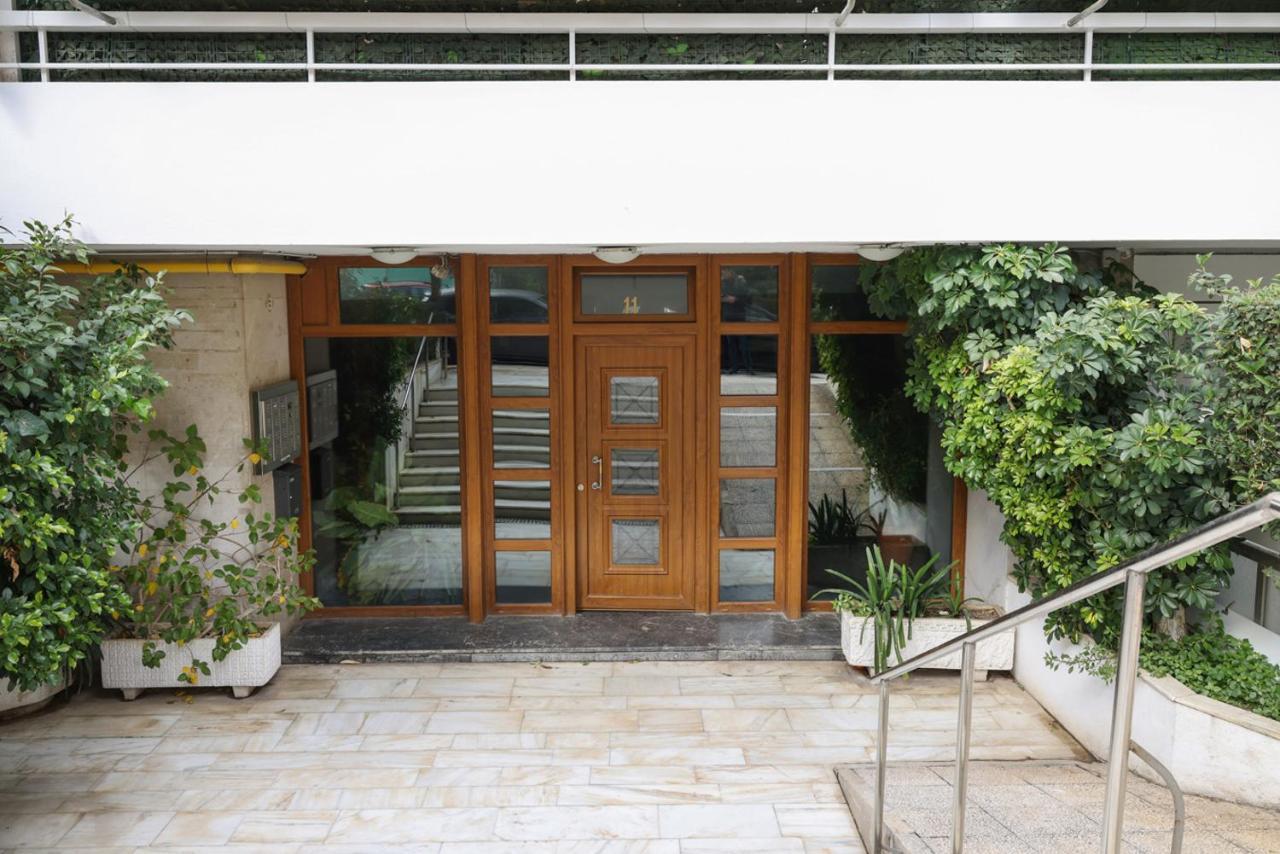 Comfort & Relax Apartment In Athens Riviera Exteriör bild